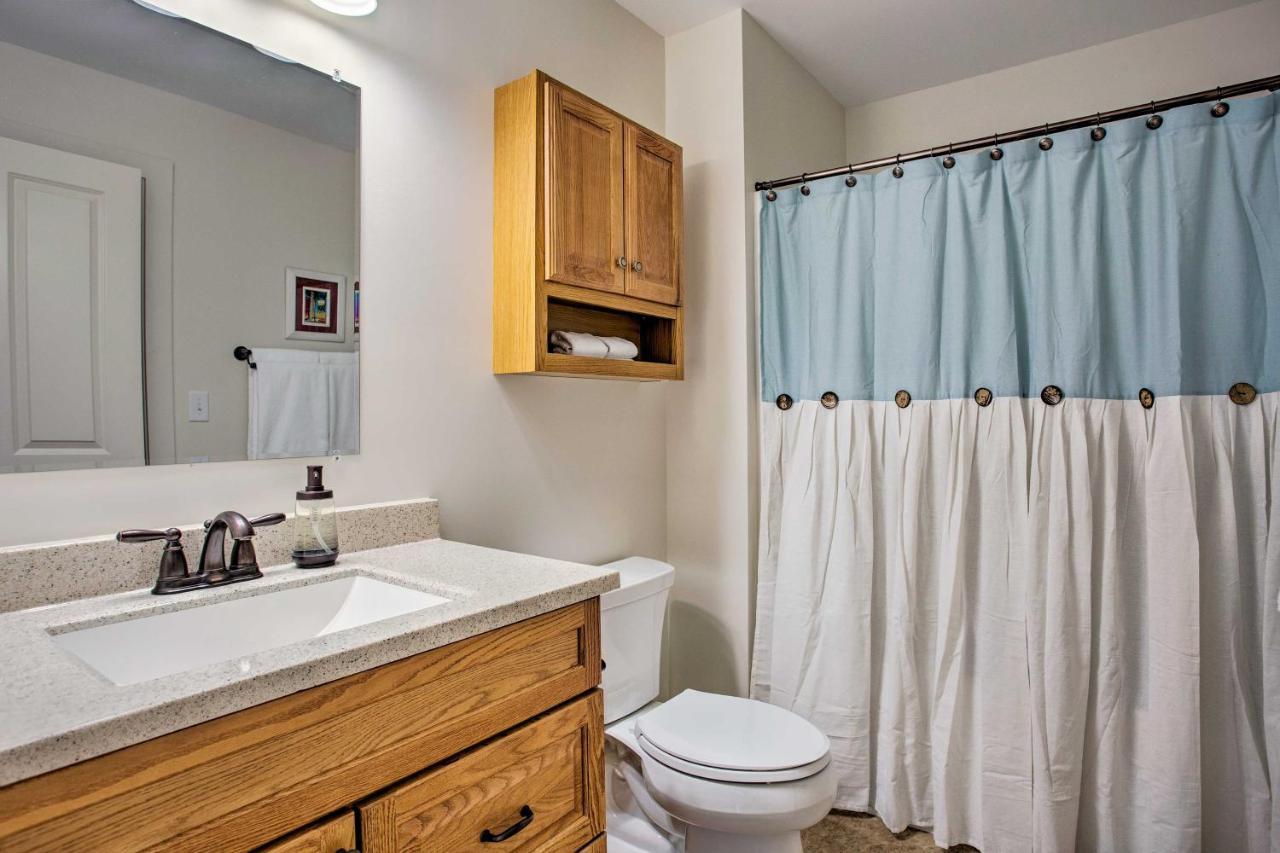 Saluda Main Street Retreat - Central Location! Bagian luar foto
