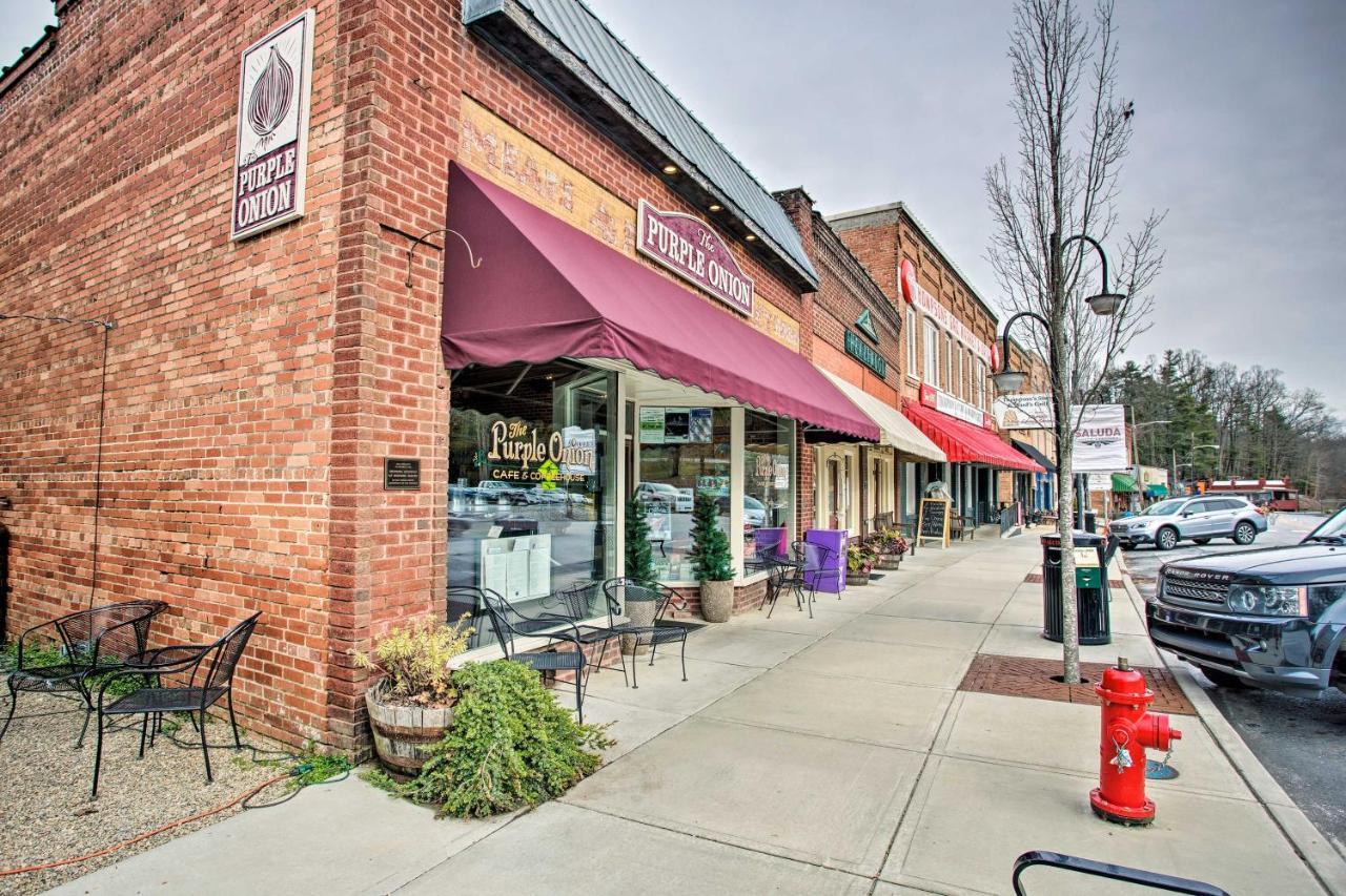 Saluda Main Street Retreat - Central Location! Bagian luar foto