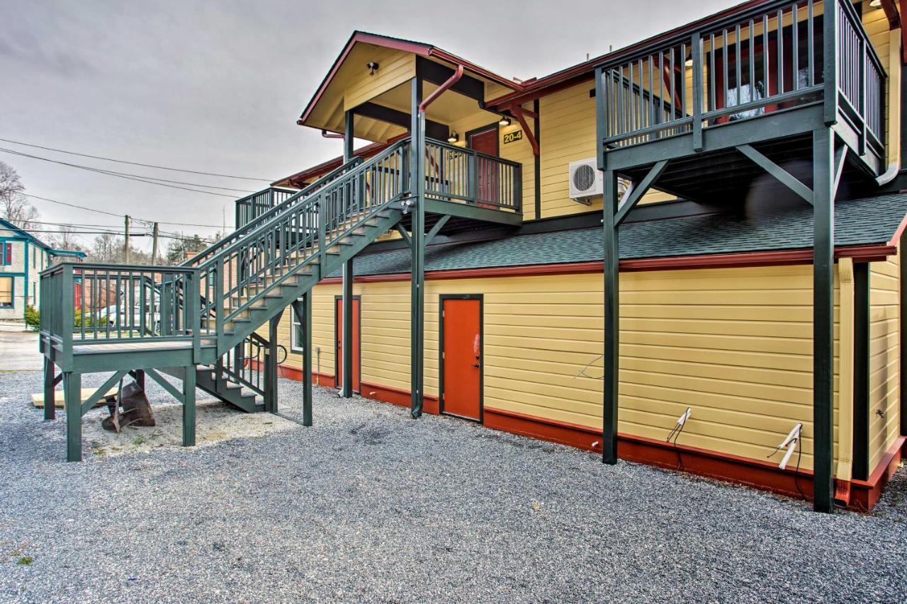 Saluda Main Street Retreat - Central Location! Bagian luar foto
